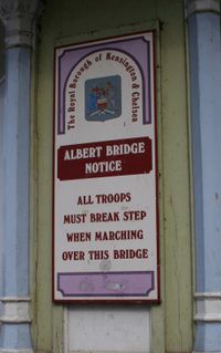 Cartello Albert Bridge.jpg
